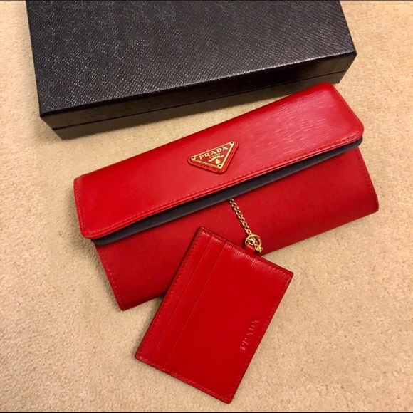 Prada Wallet Red - Picture 2 of 3